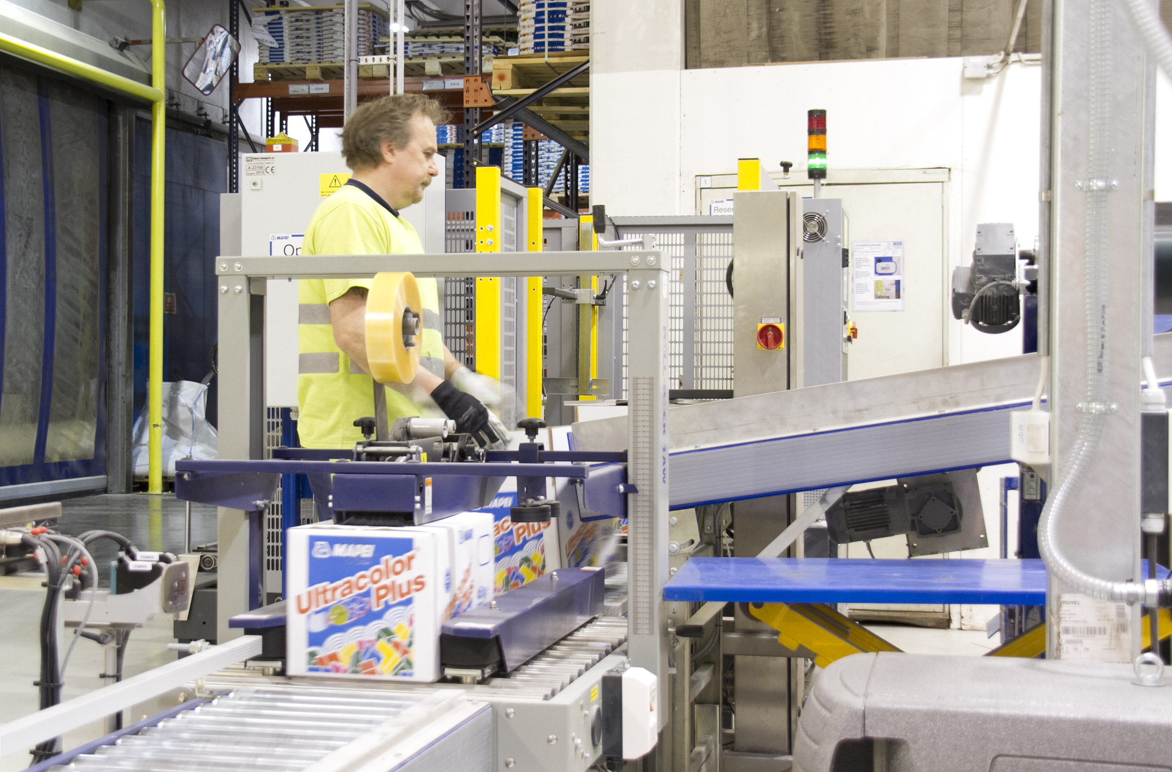Lönsam automatiserad packlinje hos Mapei